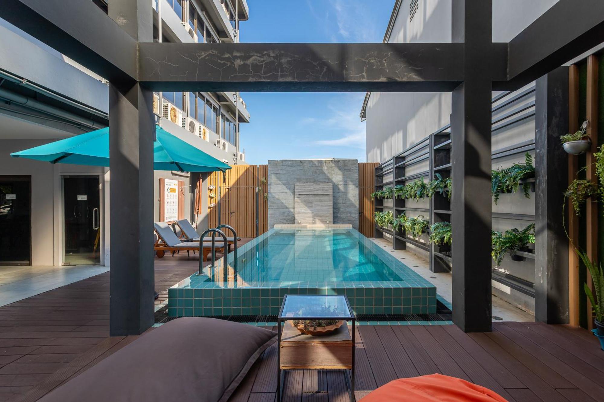 Hotel Recenta Style Phuket Town Extérieur photo
